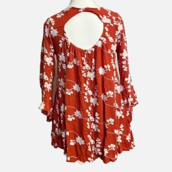 Umgee Floral Retro Long Angled Bell Sleeves Embroidery Mini Dress - Picture 3 of 7